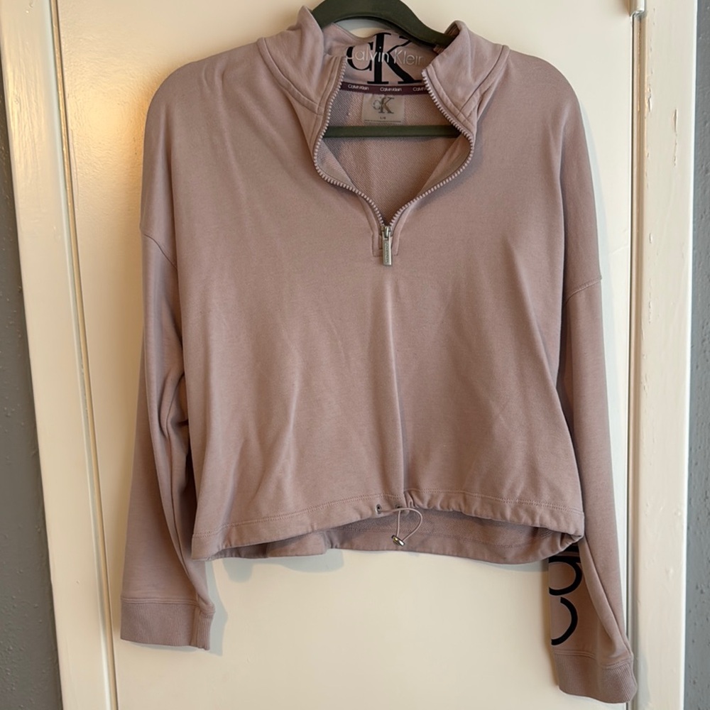 Calvin Klein Women's Mauve sweater Top